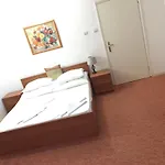 Peter Hotel