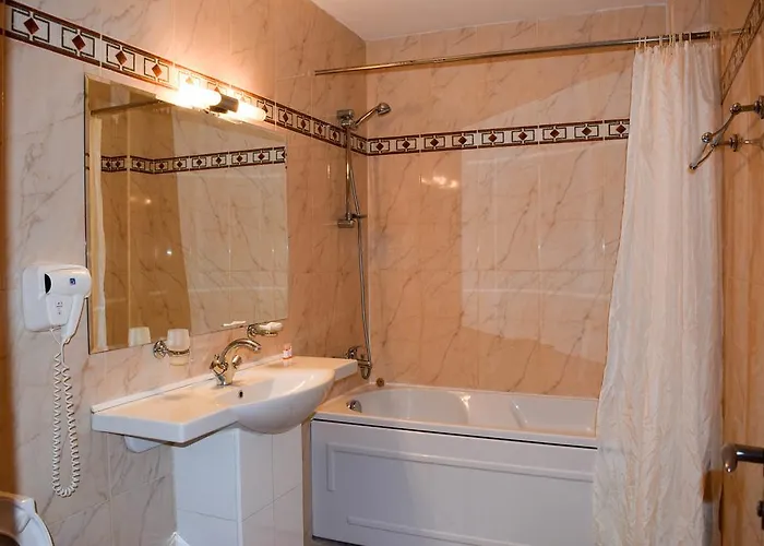 Peter Szálloda Ravda